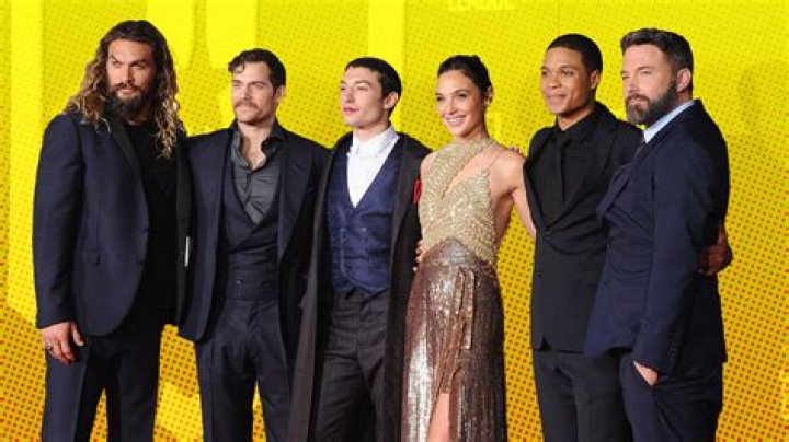 ‘Justice League’ Fashion — Pics From Los Angeles Premiere – Hollywood Life