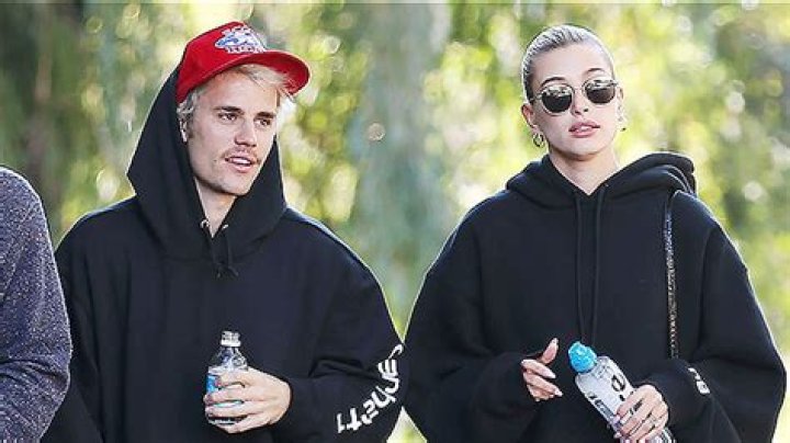 Hailey Baldwin & Justin Bieber Wear Swimsuits In Romantic Idaho Photos – Hollywood Life