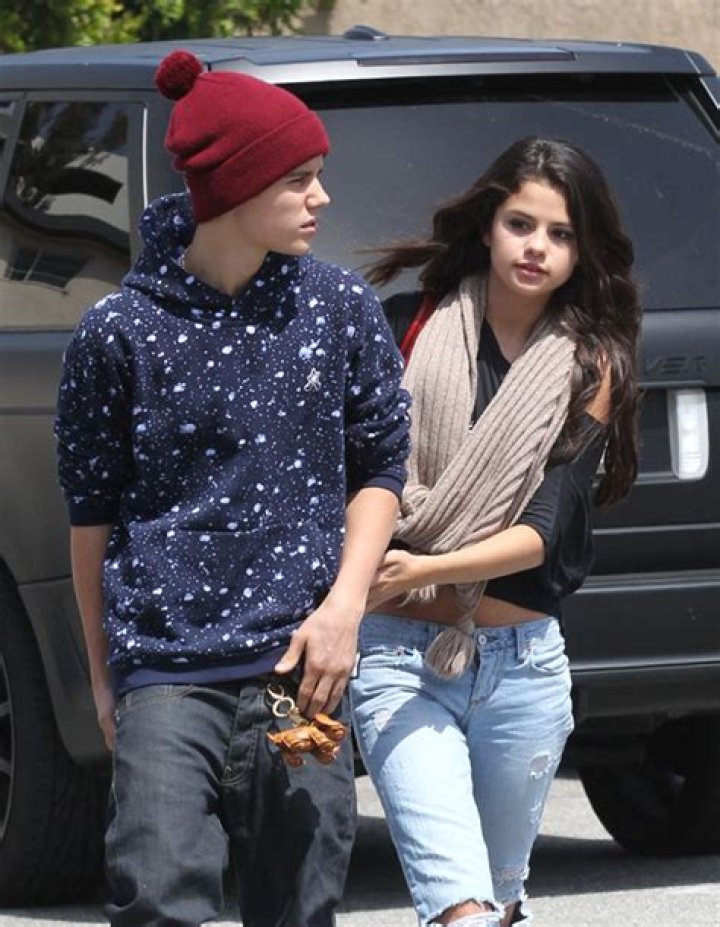 Justin Bieber’s New Song About Selena Gomez — ‘Believe’ Acoustic Album Track – Hollywood Life