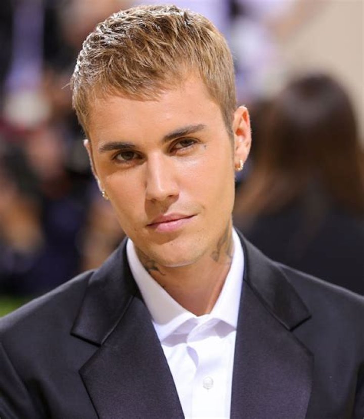 Justin Bieber Turns 21: His Sexiest Looks Ever