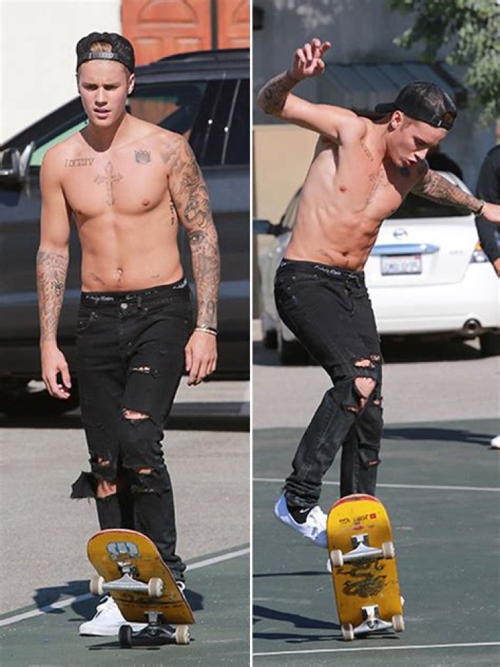 Justin Bieber Shows Off Incredible Abs While Skateboarding — Pics