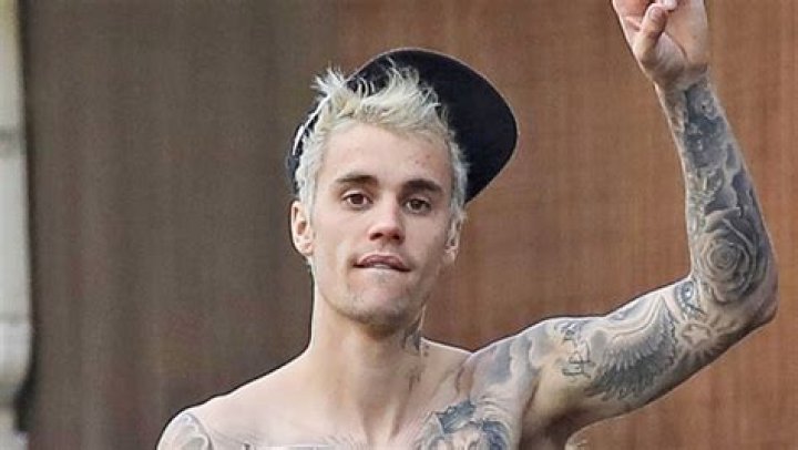Justin Bieber Goes Shirtless & Shows Off His Muscular Body Full Of Tattoos In Hot New Videos — Watch