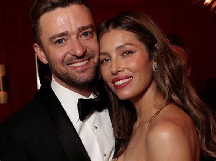 Justin Timberlake & Jessica Biel Spotted On Dinner Date For 1st Time Since Alisha Wainwright Scandal