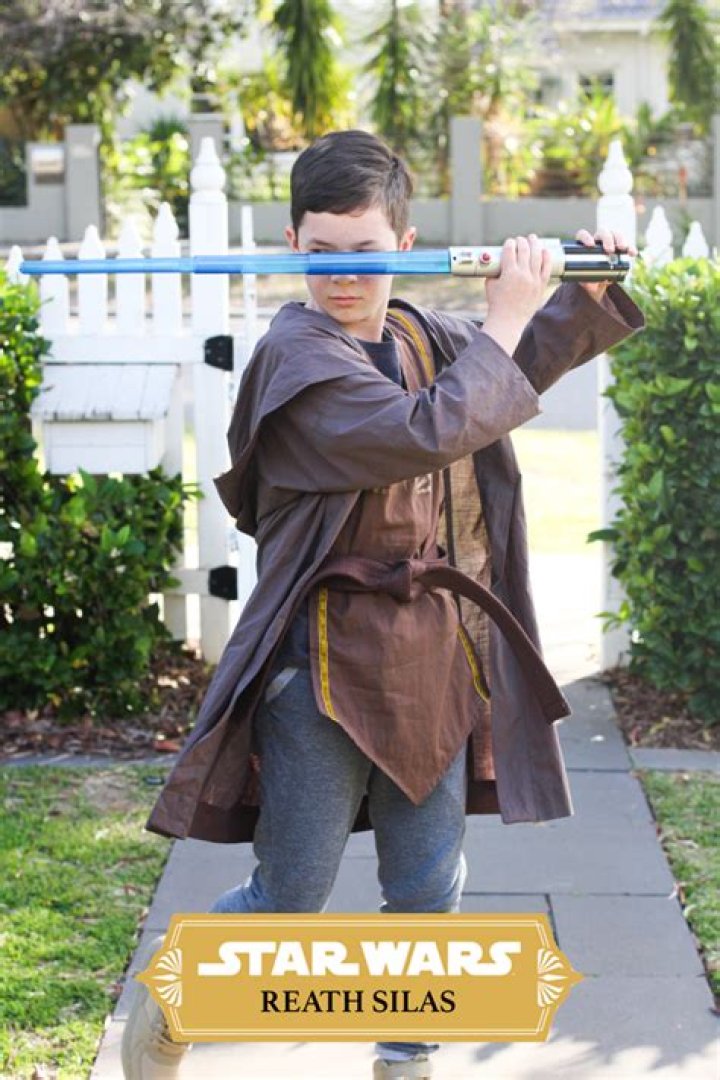 Justin Timberlake & Son Silas Visit Star Wars Land At Disney World – Hollywood Life