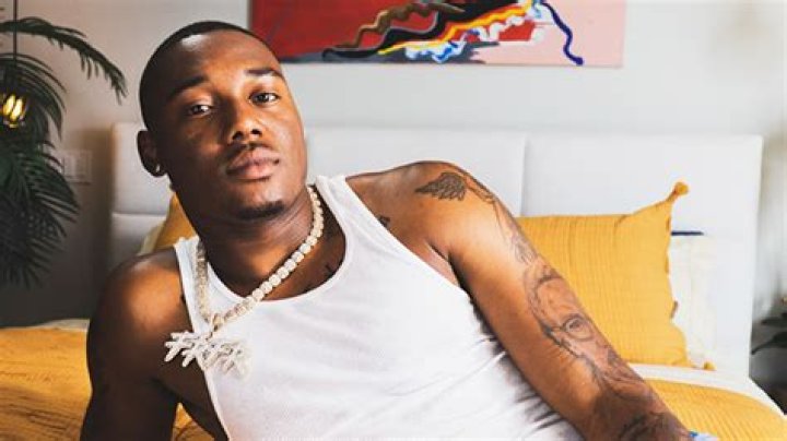 Rapper Talks New Music, LA, & Future Collabs – Hollywood Life