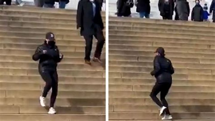 Kamala Harris Proves She’s As Fit As Rocky Balboa During A Run Up The Stairs At Lincoln Memorial — Watch