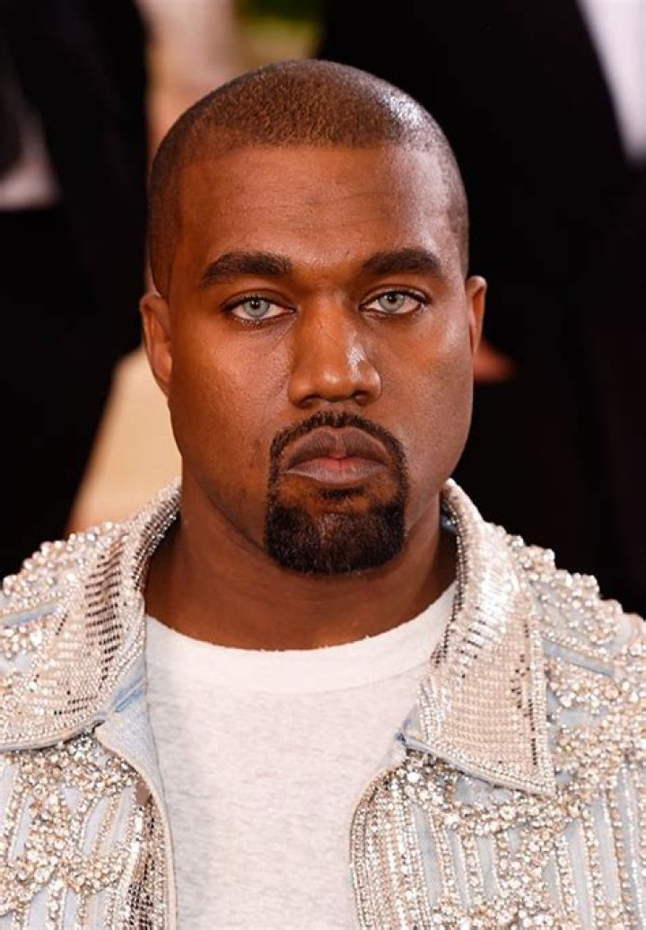 Matches Kim Kardashian’s Dress – Hollywood Life