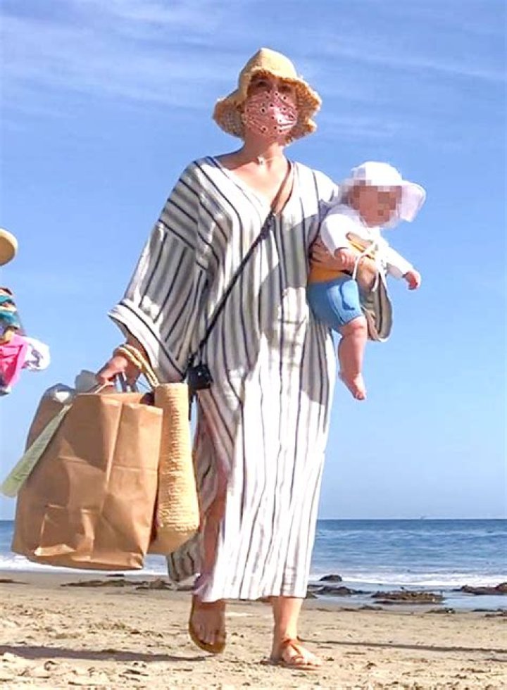 Katy Perry Takes In The Sights Of Italy With Adorable Daughter Daisy, 10 Mos. & Orlando Bloom