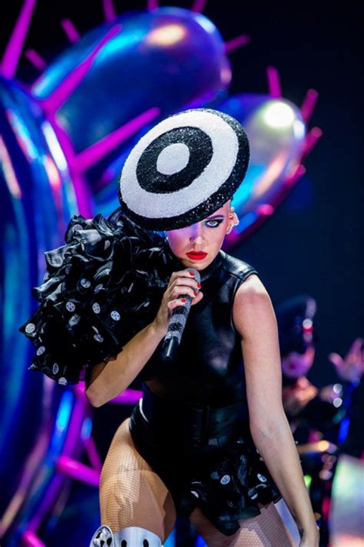 Photos Of Her Crazy Outfits & More – Hollywood Life