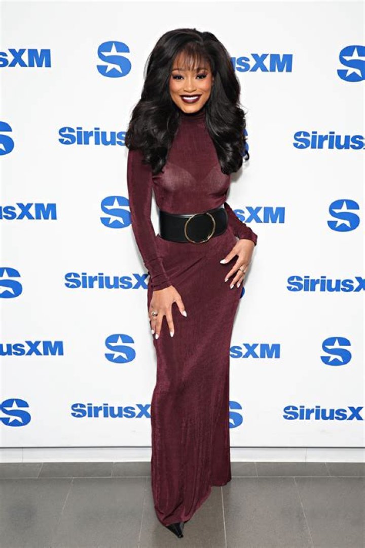 Keke Palmer Flashes Bra At The Airport: Is Her Jet-Setting Style Cool Or Crazy?