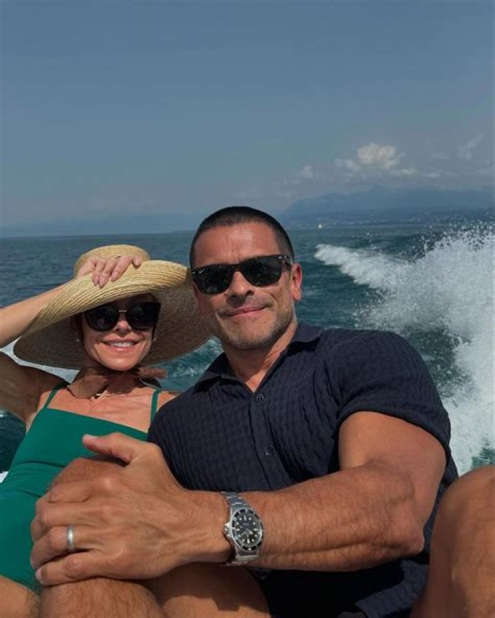 Kelly Ripa’s One-Piece Swimsuit With Mark Consuelos Shirtless – Photo – Hollywood Life