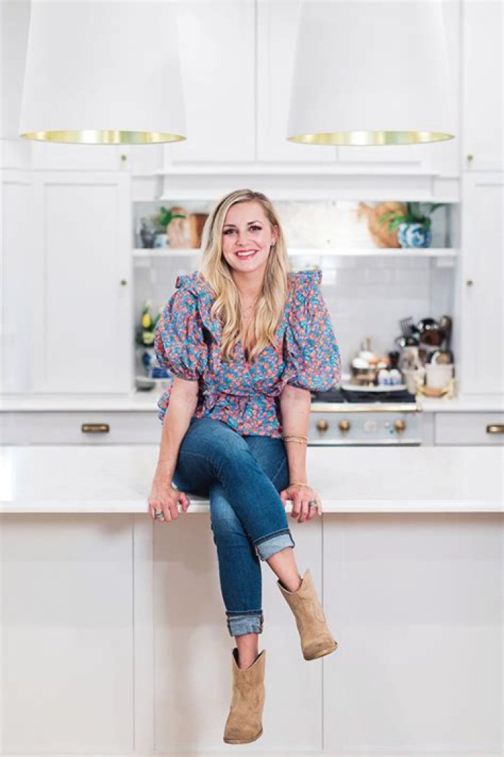 Kelsey Barnard Clark On The Kentucky Derby Food, Drinks & More – Hollywood Life