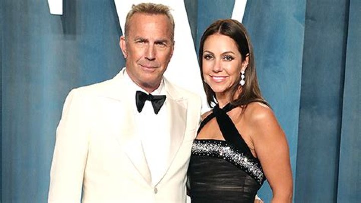 Kevin Costner ‘Blindsided’ & By Divorce, Says He Did Not Cheat – Hollywood Life