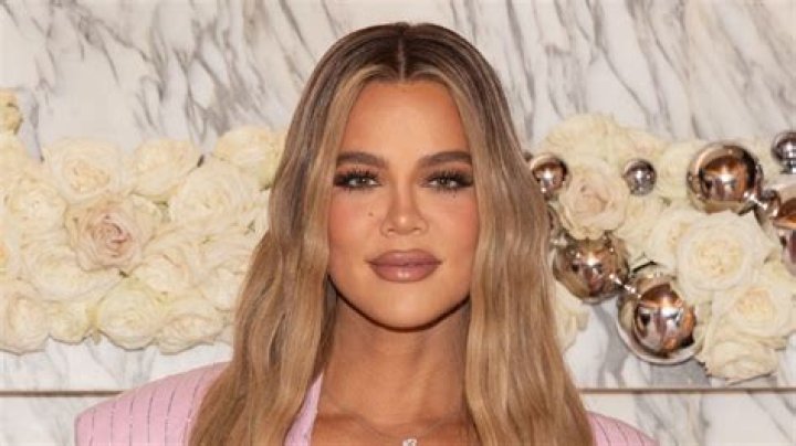 Khloe Kardashian’s Soft & Sexy Lips — Get The Look