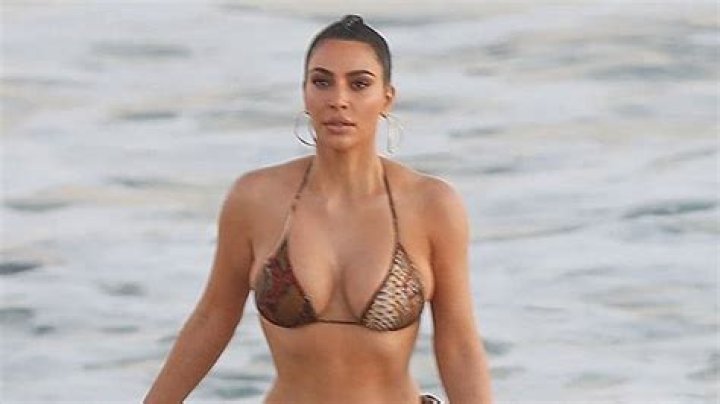 Kim Kardashian Rocks A Bikini In Vacay Pics & Fans Think The Caption Is Shouting Out Pete Davidson