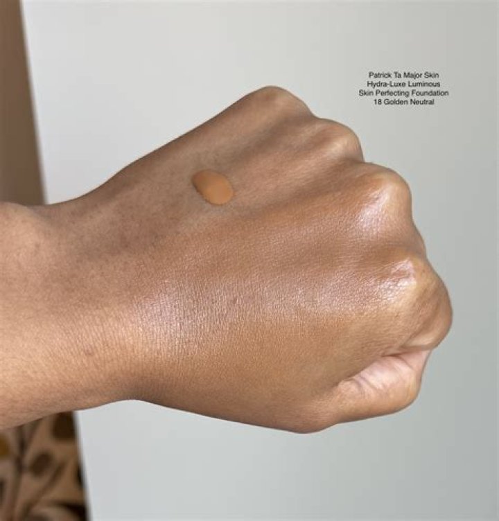 Kim Kardashian’s Body Makeup — Celeb Artist Raves About New Line – Hollywood Life