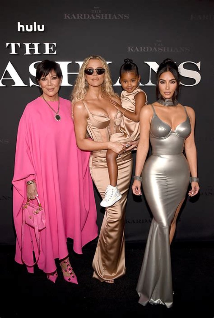 Kim Kardashian Reveals Who Is In Her Private Family Group Text After LA Earthquake: Photo