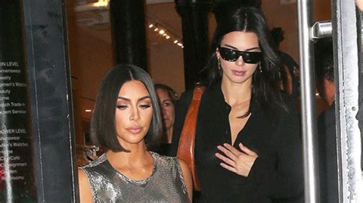 Kim Kardashian Teases Kendall Jenner With NBA Exes Shirt: Video – Hollywood Life