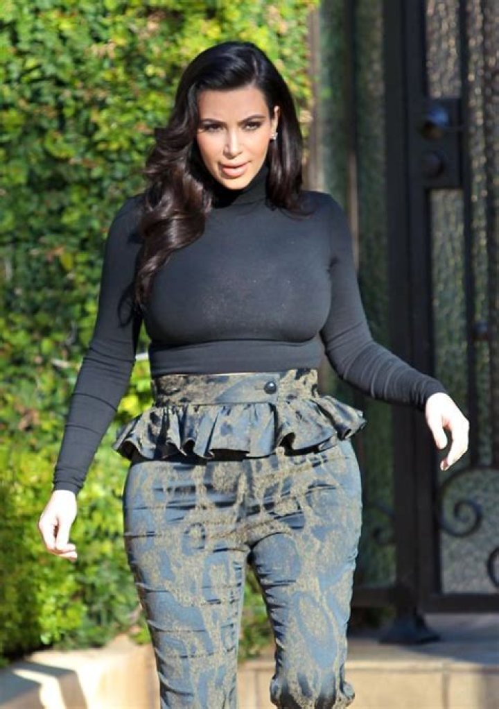 Kim Kardashian’s Pregnant Fashion Don’t: Printed Peplum Pants