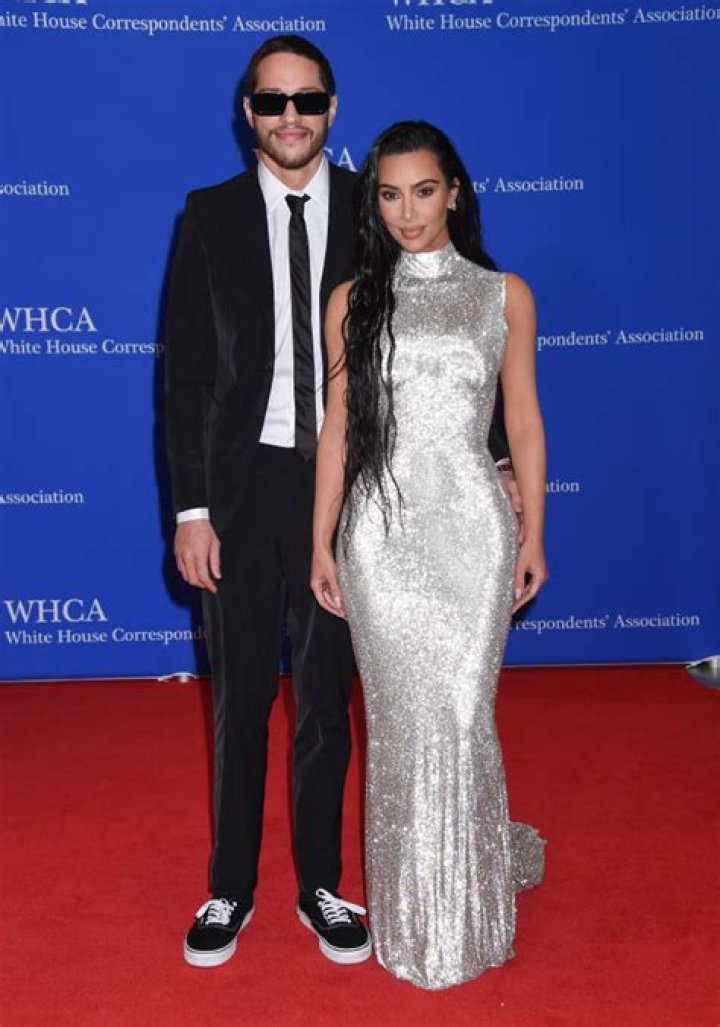 Kim Kardashian Thinks Pete Davidson’s ‘SNL’ Decision Is Smart Move – Hollywood Life