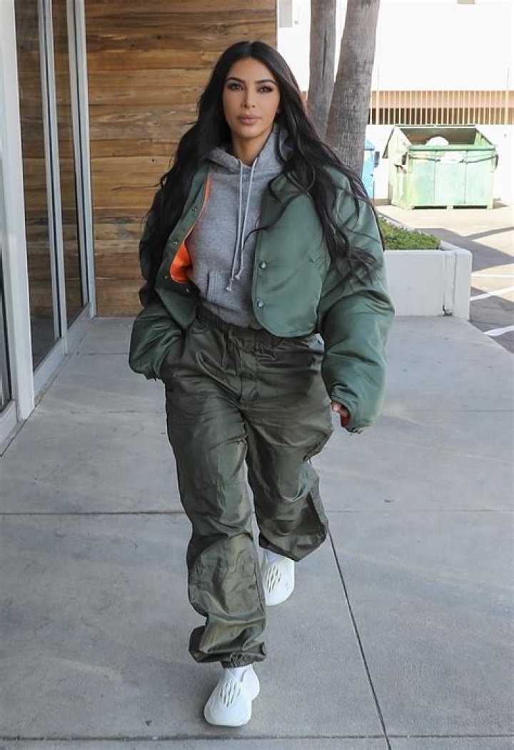 Kim Kardashian, Kendall & Kylie Jenner Stun In Nude Outfits At Yeezy Season 4 – Hollywood Life