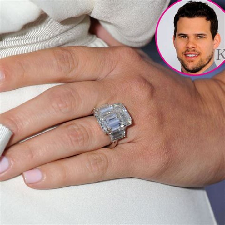 Kim Kardashian Shouldn’t Give Ring Back To Kris Humphries – Hollywood Life