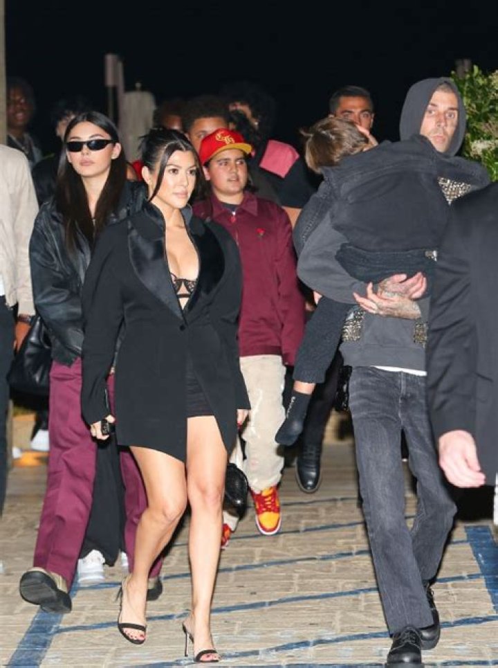 Kourtney Kardashian Wears Mini Blazer While With Travis Barker & Kids – Hollywood Life