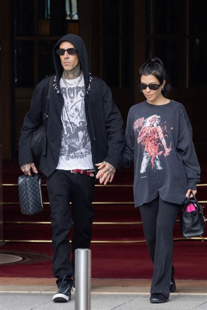 Kourtney Kardashian & Travis Barker Make Out At Disneyland Paris After Scott’s PDA Diss