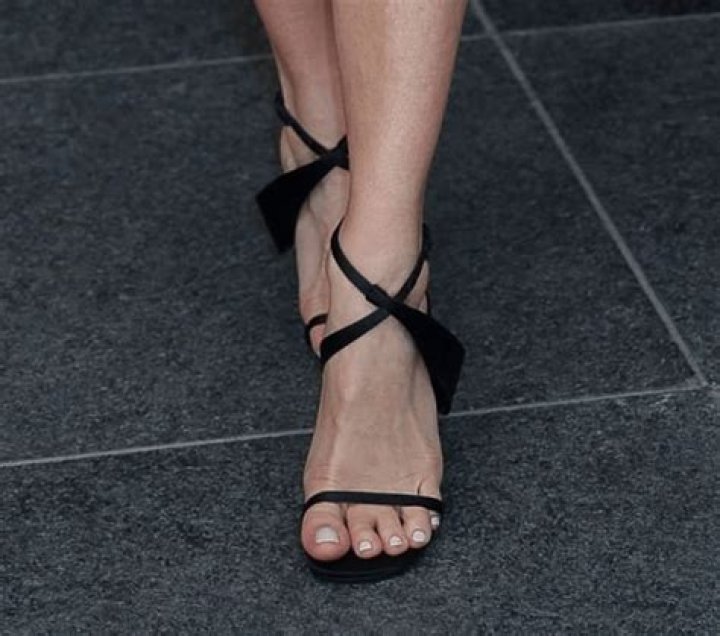 Kristin Cavallari In Black Bikini On Hamptons Vacation: Photo – Hollywood Life