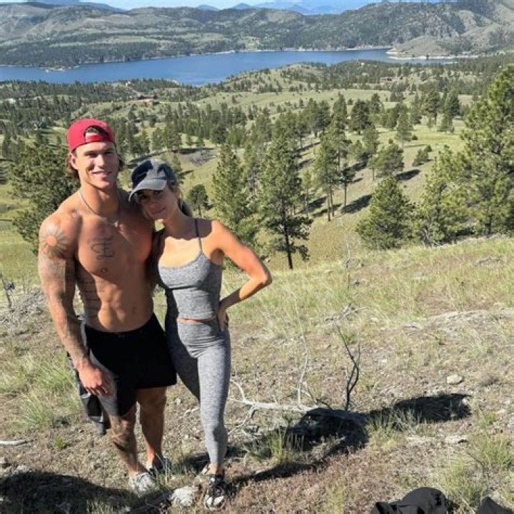 Kristin Cavallari, 37, Goes Instagram Official With BF Mark Estes, 24, During Mexico Vacation: ‘He Makes Me Happy’