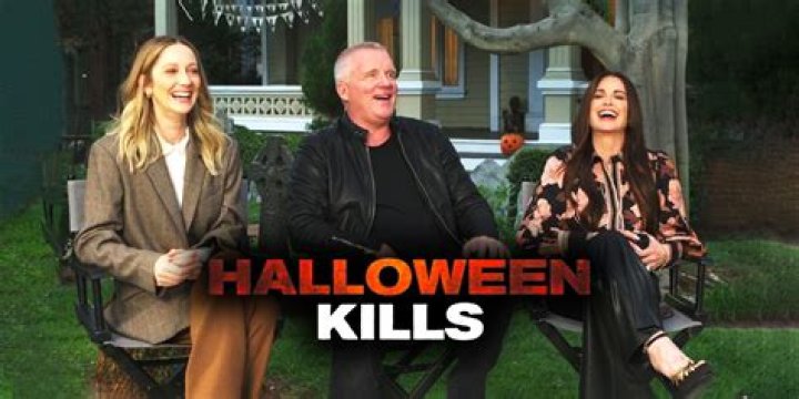 Kyle Richards’ Bangs Are Shown In ‘Halloween Kills’ Trailer — Watch – Hollywood Life