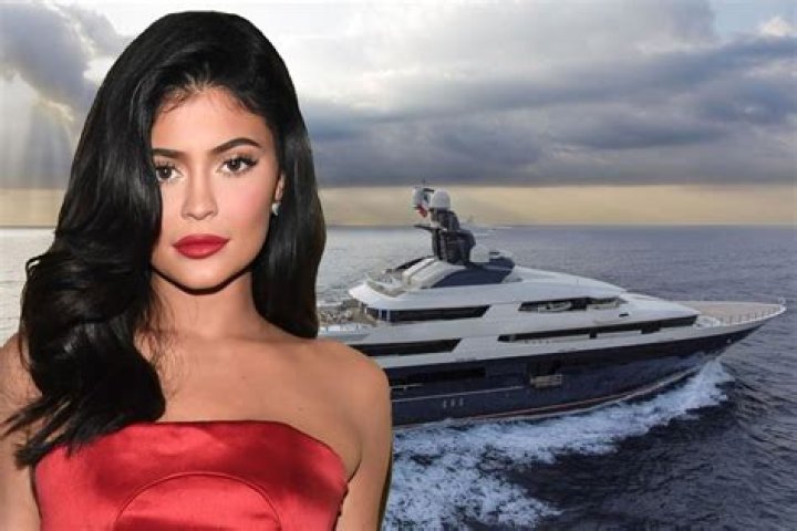 Kylie Jenner Will Celebrate Her 22nd Birthday Off The Coast Of Italy On A $250 Million Megayacht