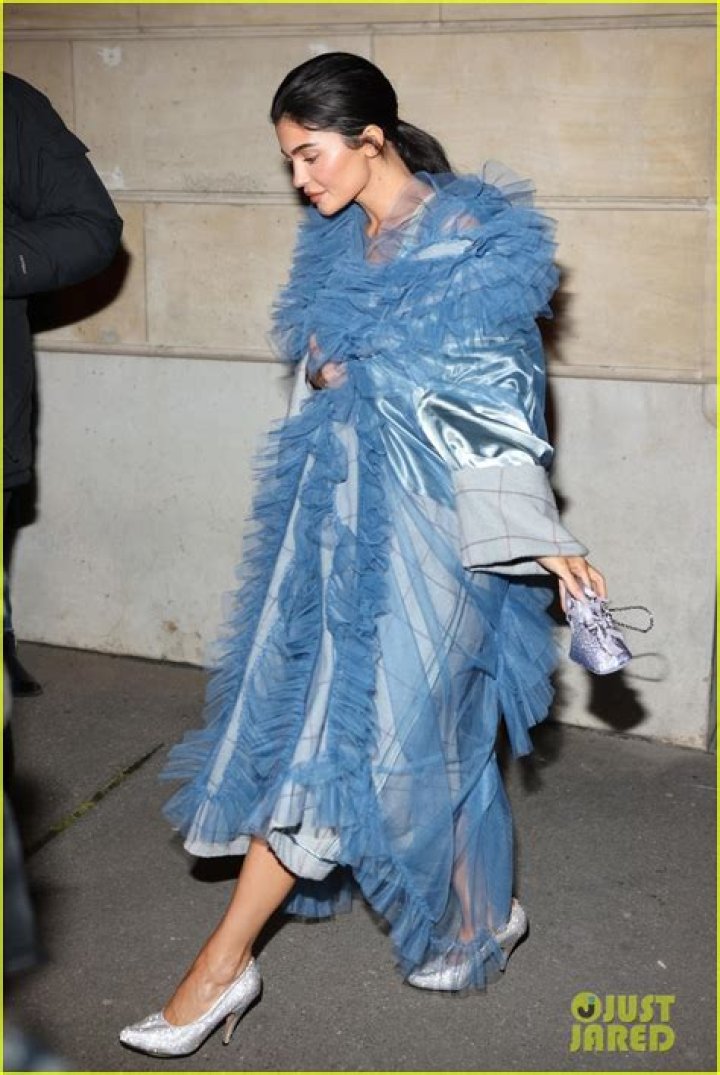 Kylie Jenner Wears Blue Tulle Dress At Maison Margiela In Paris: Photo – Hollywood Life