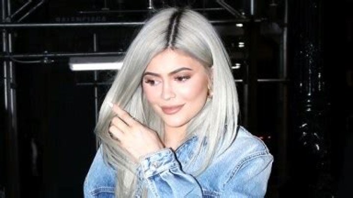 Kylie Jenner: How She Pulled Off Her Secret, ‘Fun’ Night At An L.A. Strip Club With Friends