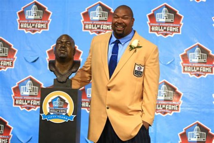 Former Dallas Cowboys Player Larry Allen Suddenly Dies at 52 Years Old