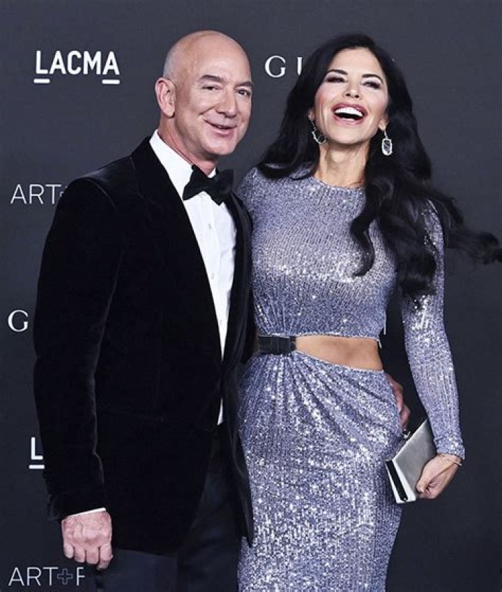 Lauren Sanchez Slays In Sequin Plunging Top & Skirt & Holds Hands With Jeff Bezos At Benefit Event