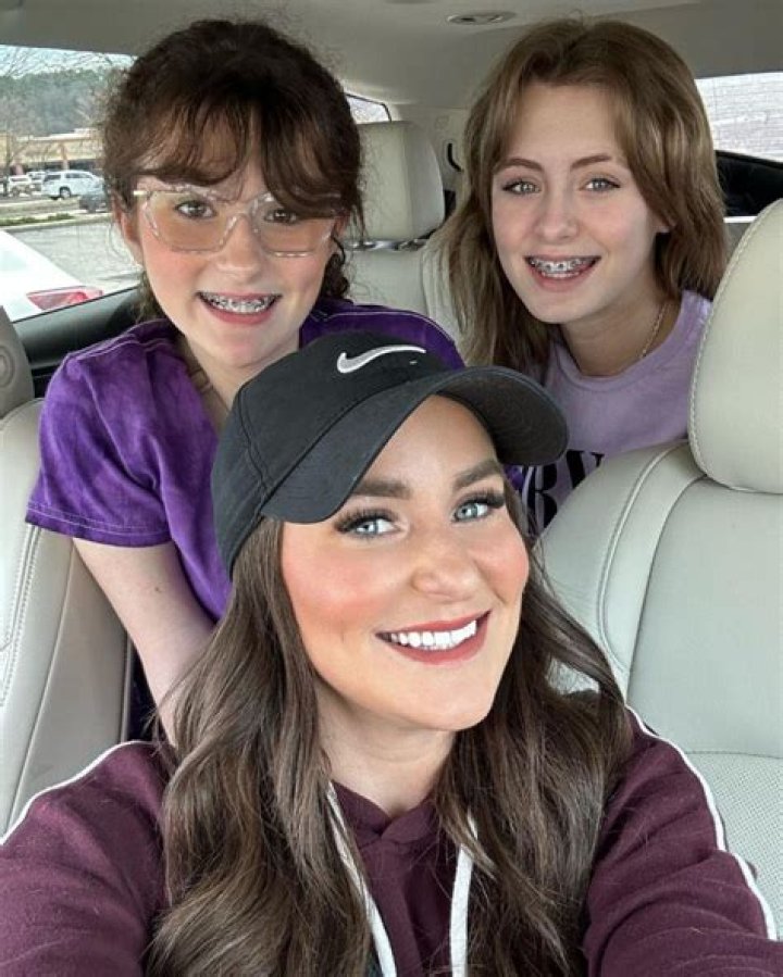 ‘Teen Mom 2’: Leah Messer Caught Texting & Driving With Her Twins Again — Watch