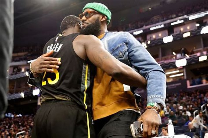 LeBron James Parties With Pals Like Draymond Green 2 Weeks After Son Bronny’s Health Scare