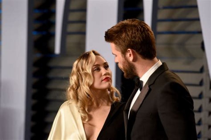 Liam Hemsworth Disses Miley Cyrus’ Twerking In 2019 Video – Hollywood Life