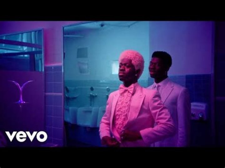 Lil Nas X Dances Nude In ‘Industry Baby’ Music Video With Jack Harlow – Hollywood Life