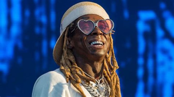 Lil Wayne & GF Denise Bidot Unfollow Each Other On IG & Fans Are Convinced They Split Over His Trump Support