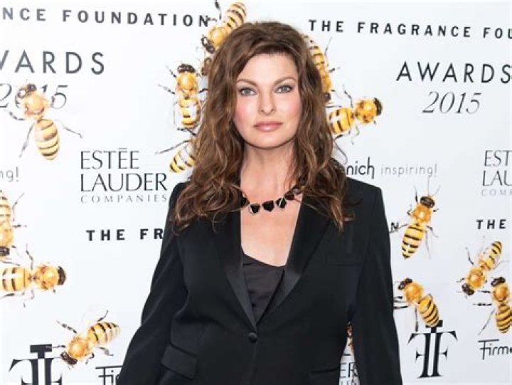 Linda Evangelista ‘Pleased’ To Settle Coolsculpting Case After Procedure Left Her ‘Disfigured’