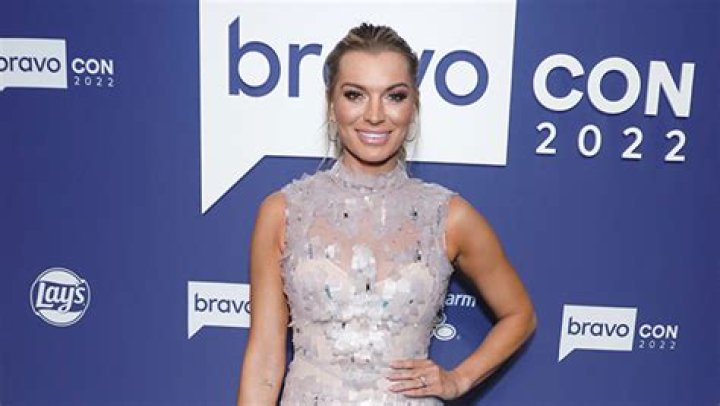 Lindsay Hubbard Drops Out Of ‘The Traitors’ After Carl Radke Split – Hollywood Life