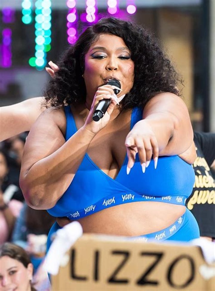 Lizzo Says She Wants To Collaborate With Adele: ‘I’d Play The Flute’
