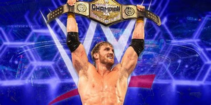 PICS of the YouTube Star – Hollywood Life