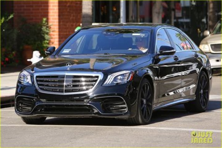 Lori Loughlin Goes On Rare Drive In Her Mercedes Around Beverly Hills After New Bribery Charge