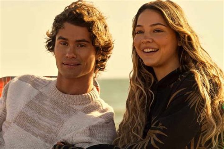 ‘Outer Banks’ Star Madelyn Cline Gushes Over Being ‘In Love’ With BF & Co-Star Chase Stokes