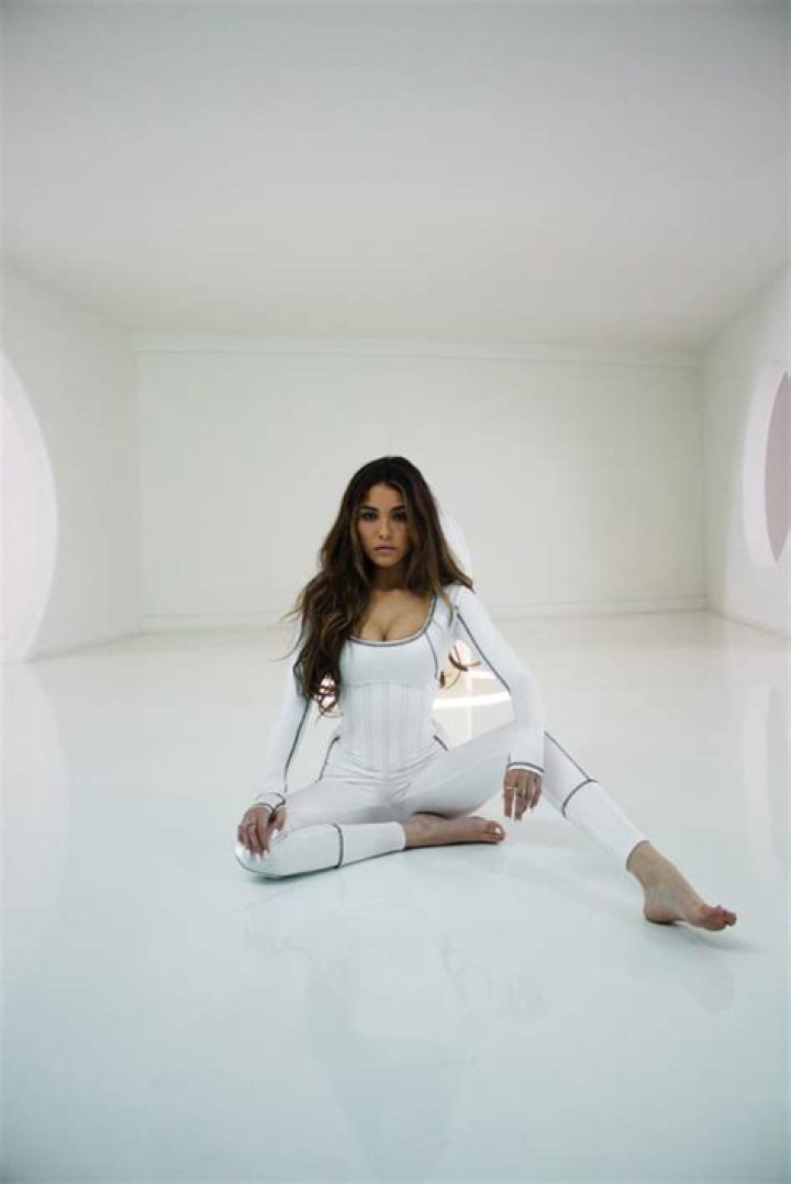 Madison Beer’s ‘Dear Society’ Music Video — PICS