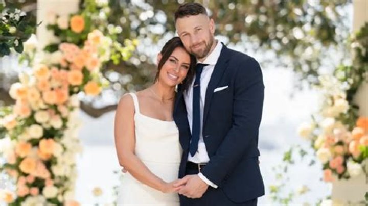 See The Photos Of The Cast – Hollywood Life