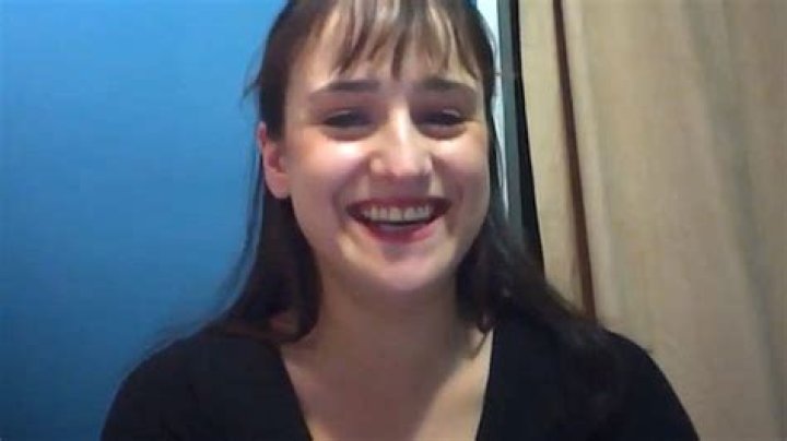 Child Stars Can ‘Go Crazy’ — Her Advice To Amanda Bynes – Hollywood Life